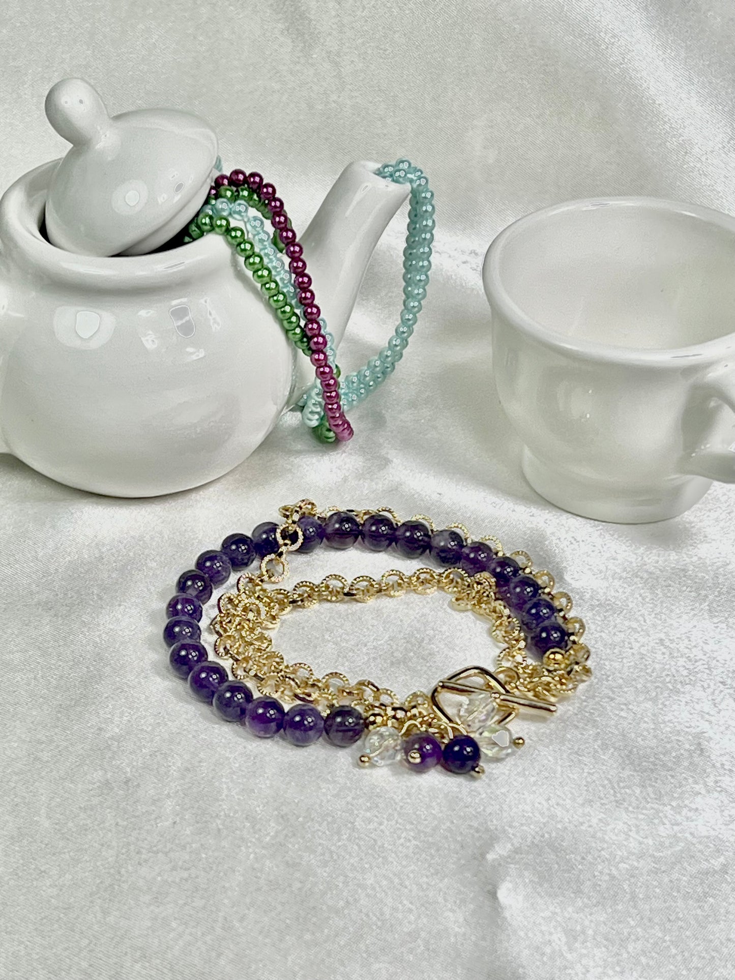 Amethyst and gold bracelet